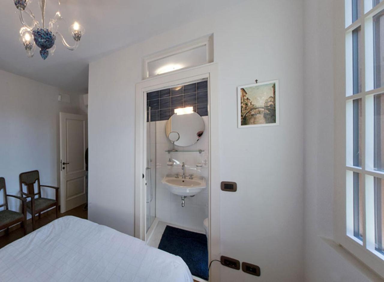 Villa Contarini B&B Venedigs Lido Eksteriør billede